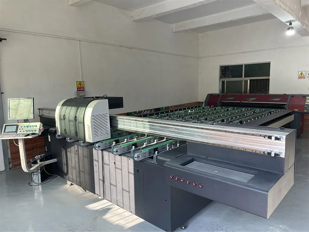 uv打印機(jī),uv平板打印機(jī),萬能打印機(jī),uv彩印機(jī),uv打印機(jī)廠家,龍潤